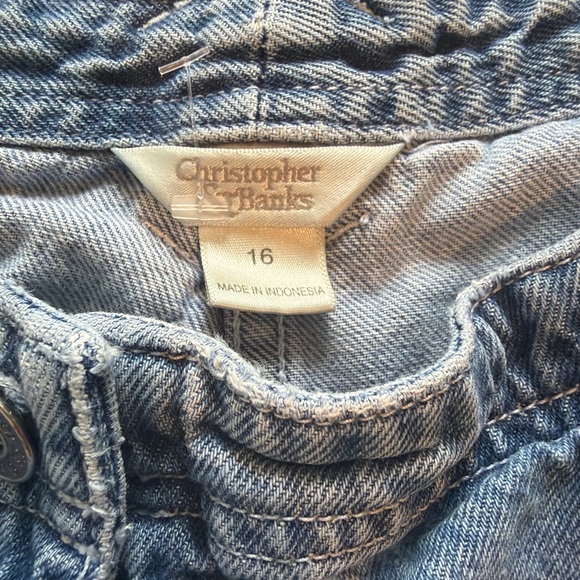 Y2K high waisted capris with ribbon and button hem - Picture 5 of 8